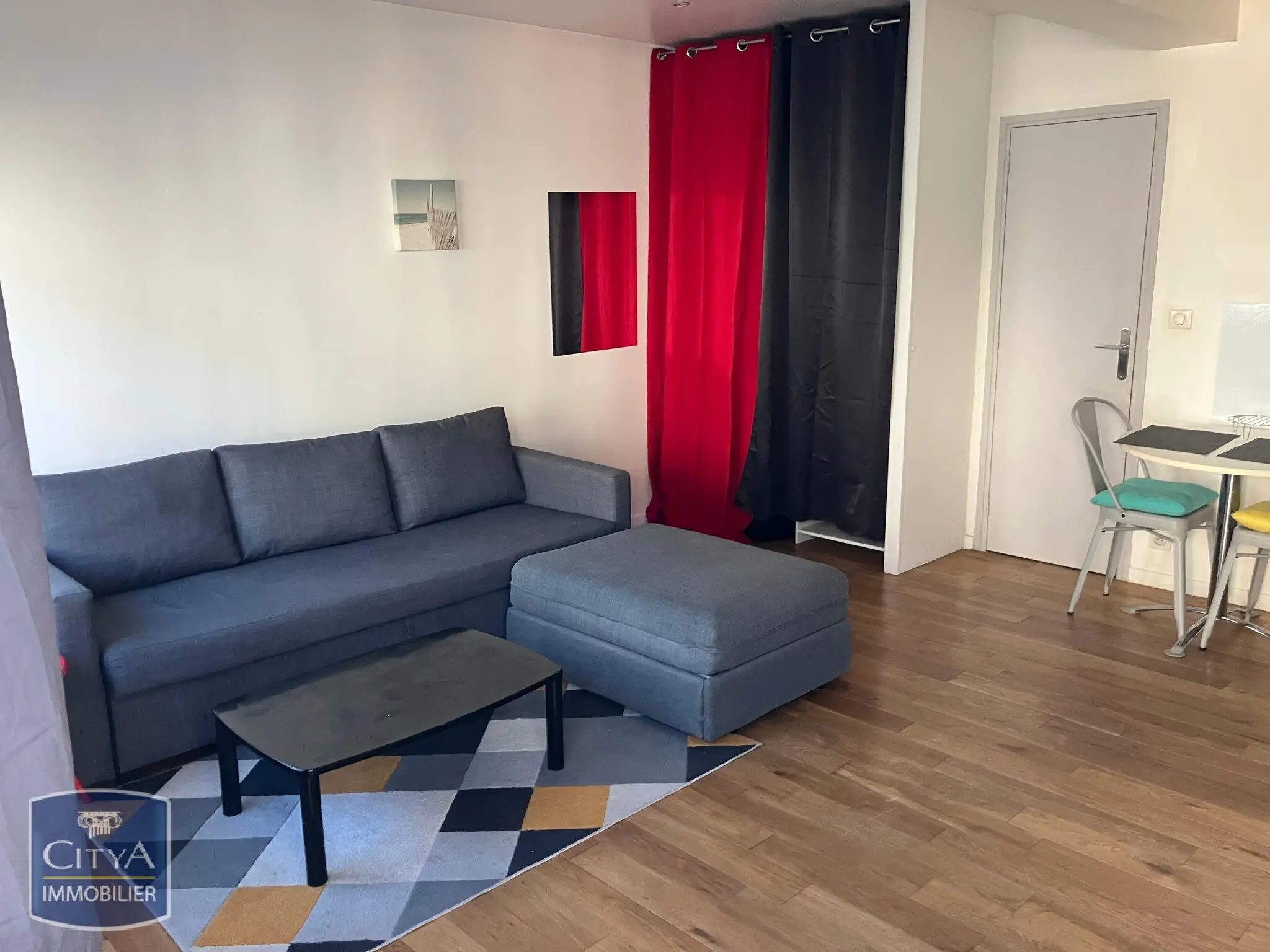 Photo 2 Appartement 1 pièce 28m²