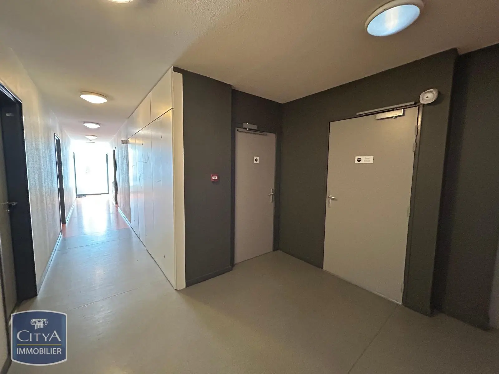 Photo 2 Appartement 1 pièce 21.69m²