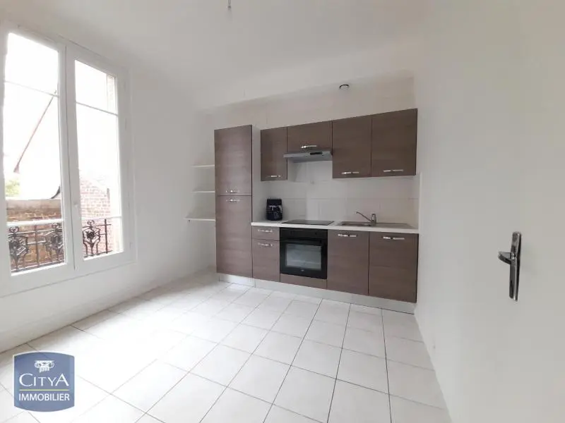 Photo 1 Appartement 1 pièce 28.28m²