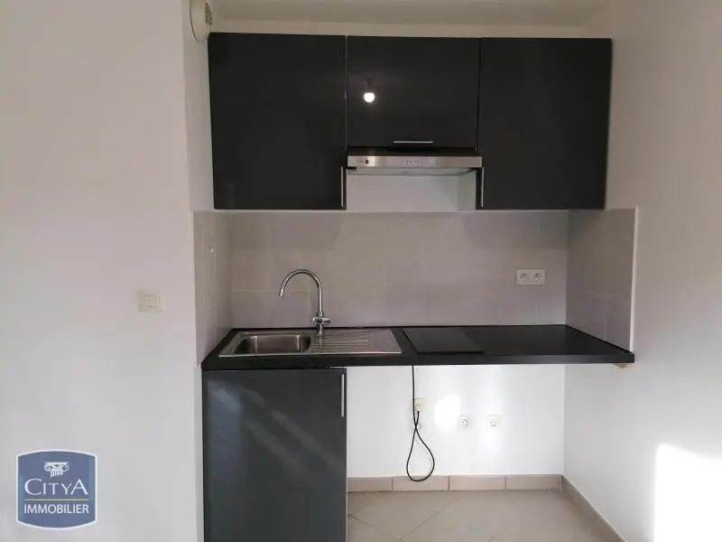 Photo 3 Appartement 1 pièce 31.67m²