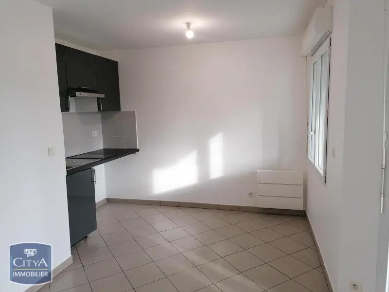 Photo 2 Appartement 1 pièce 31.67m²