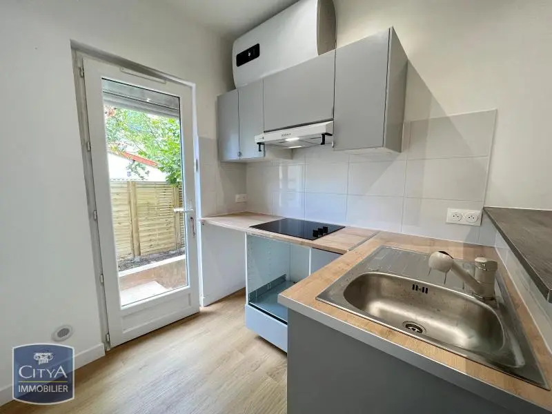 Photo 3 Appartement 1 pièce 23.98m²