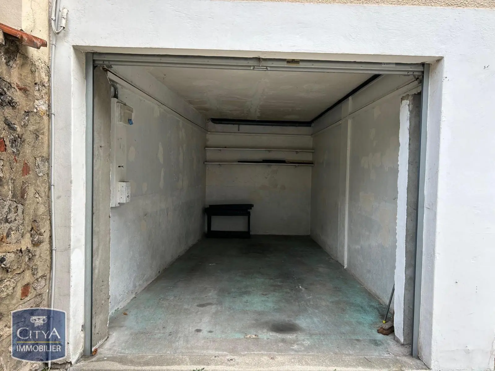 Photo 3 Parking