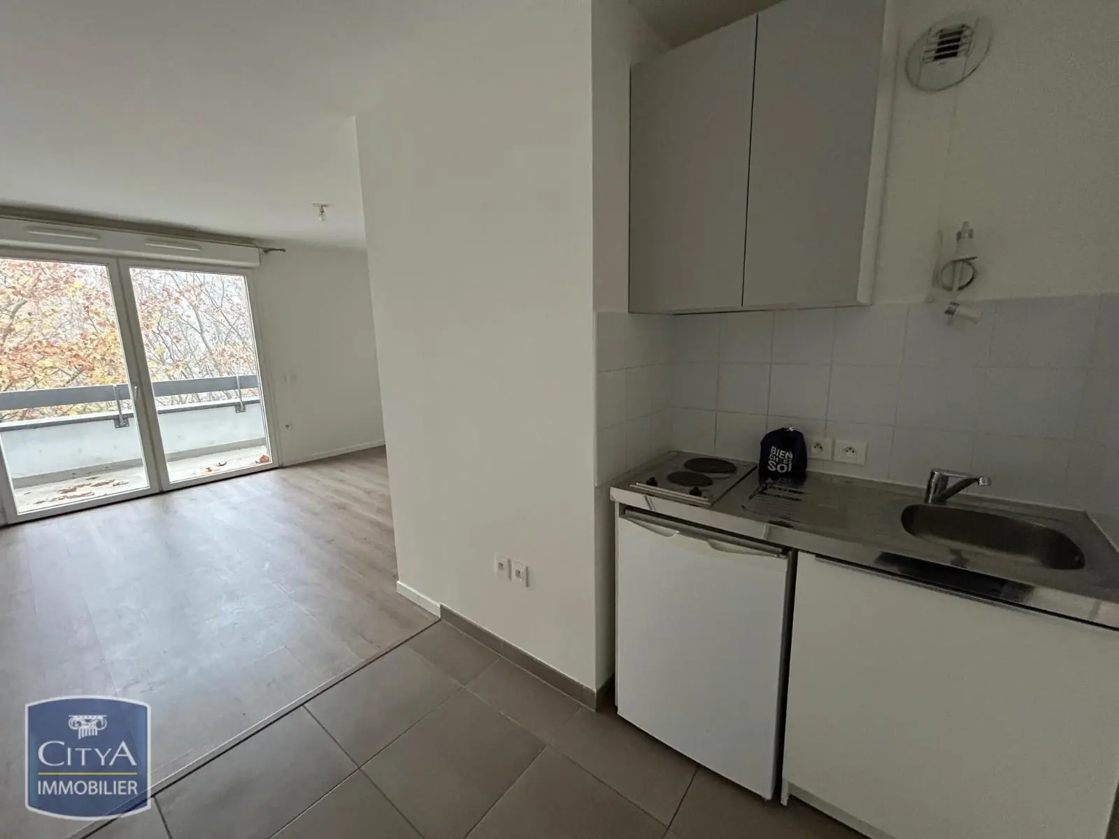 Photo 3 Appartement 1 pièce 31.83m²