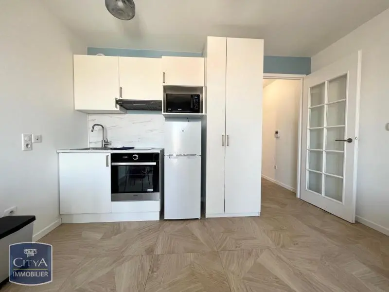 Photo 3 Appartement 1 pièce 24.46m²