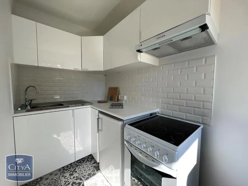 Photo 2 Appartement 1 pièce 24.45m²