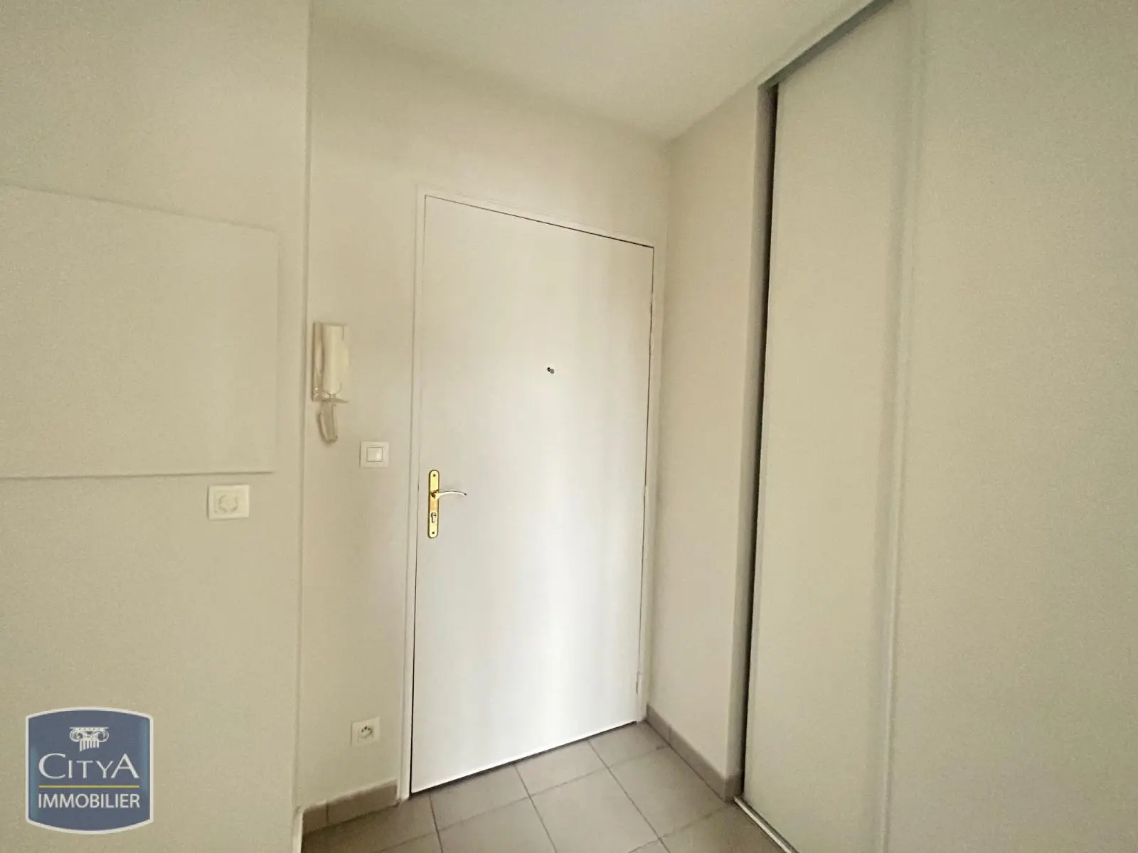 Photo 7 Appartement 1 pièce 27.2m²