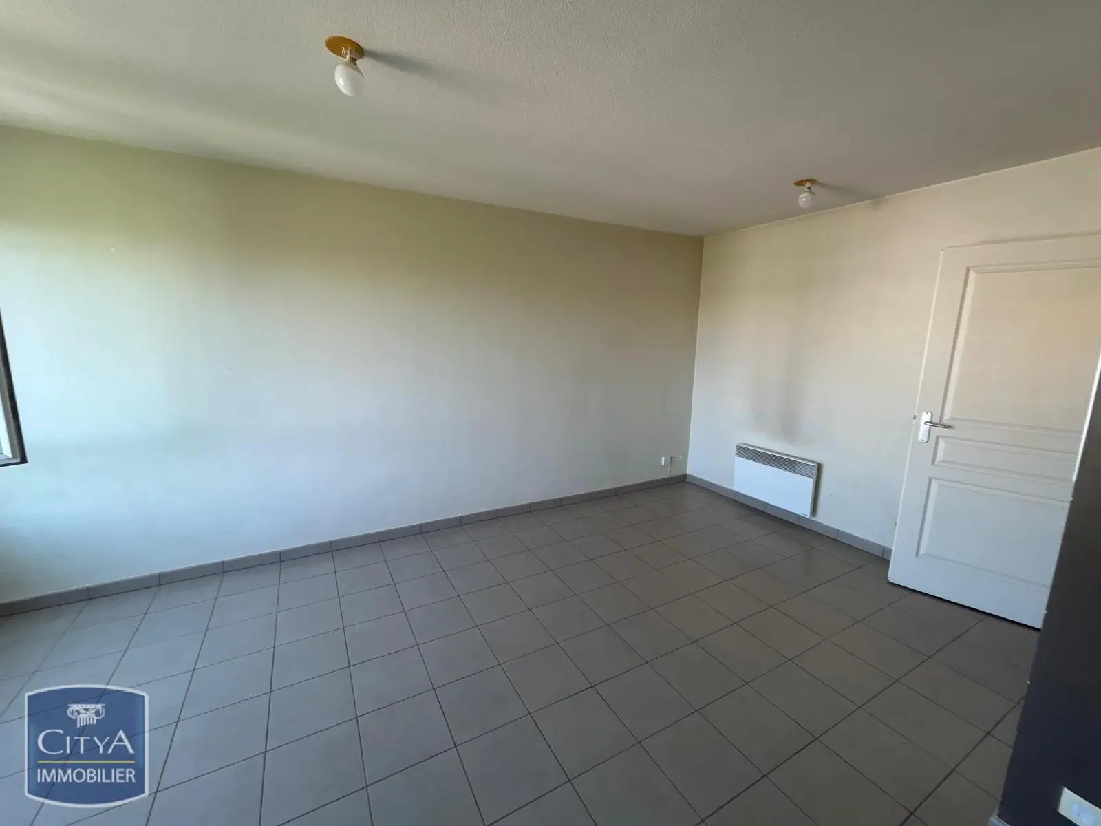 Photo 2 Appartement 1 pièce 31.32m²