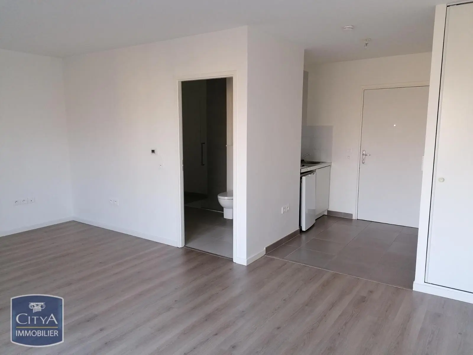 Photo 4 Appartement 1 pièce 31.83m²