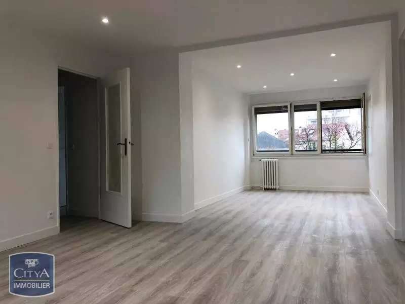 Illustration pour Appartement 4 pièces 61.51m² Photo Appartement 4 pièces 61.51m²