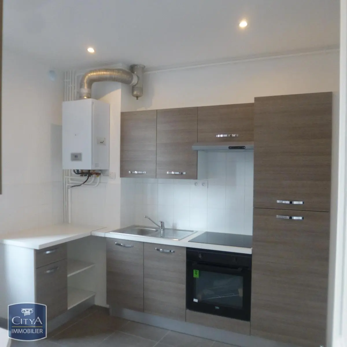 Photo 1 Appartement 2 pièces 75.72m²