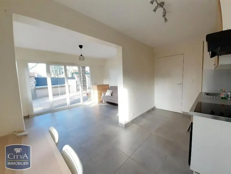 Photo 1 Appartement 1 pièce 25.03m²