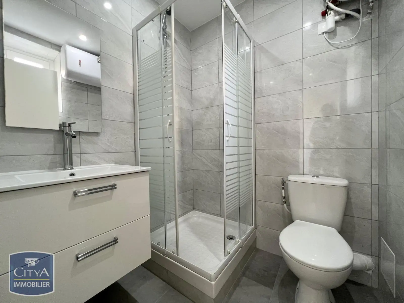 Photo 3 Appartement 1 pièce 27.47m²