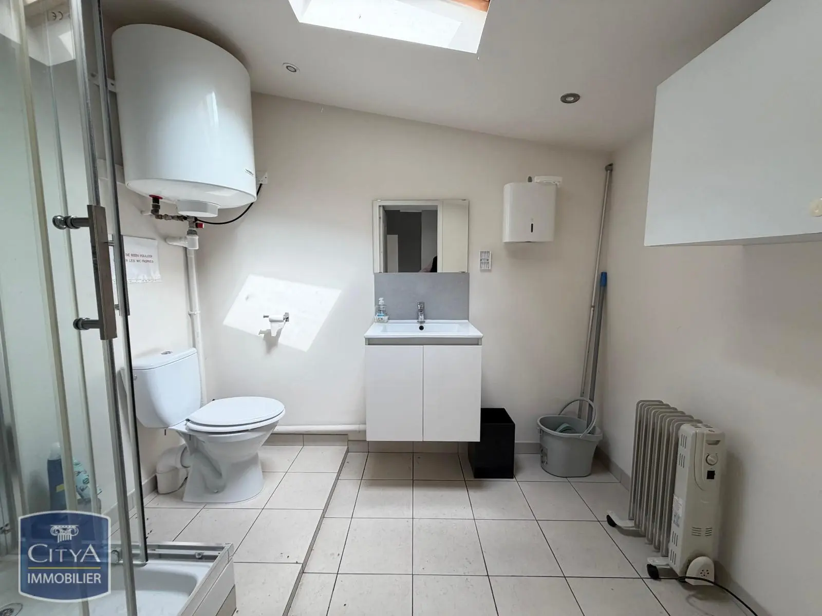 Photo 7 Local Commercial