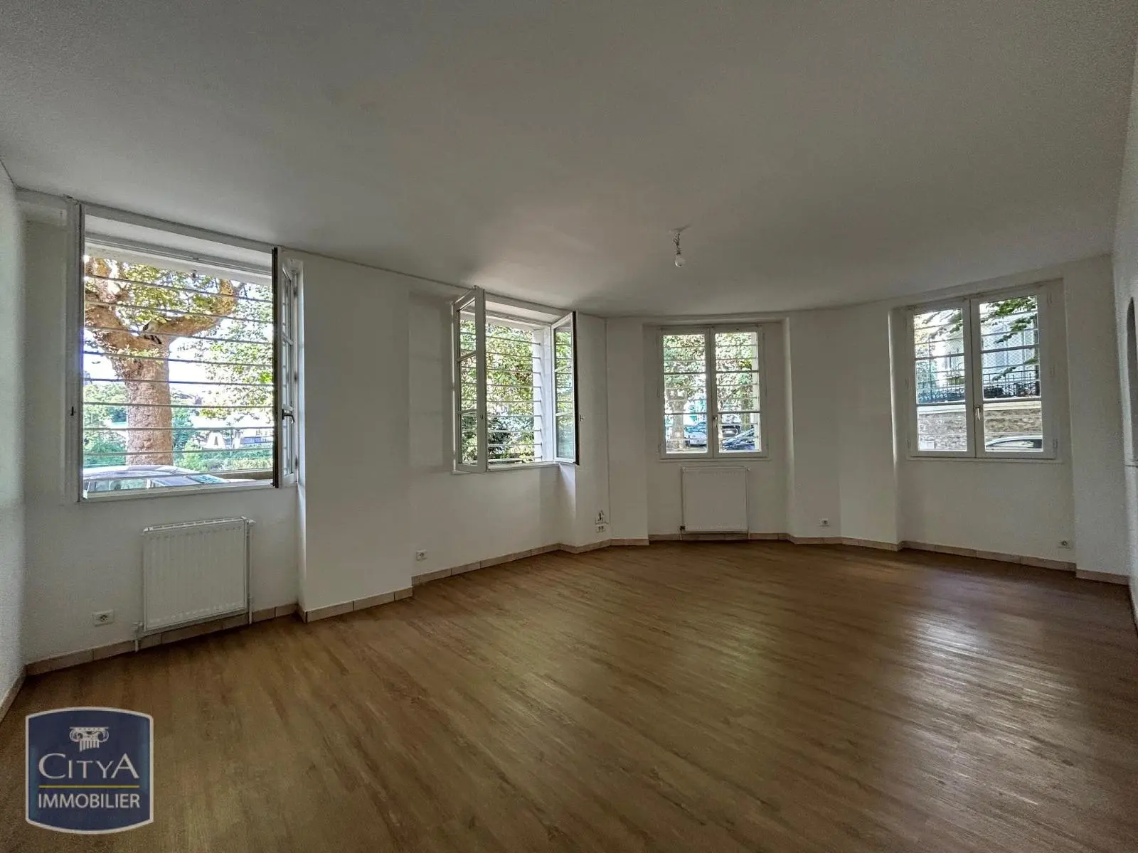 Photo 2 Appartement 6 pièces 121.13m²