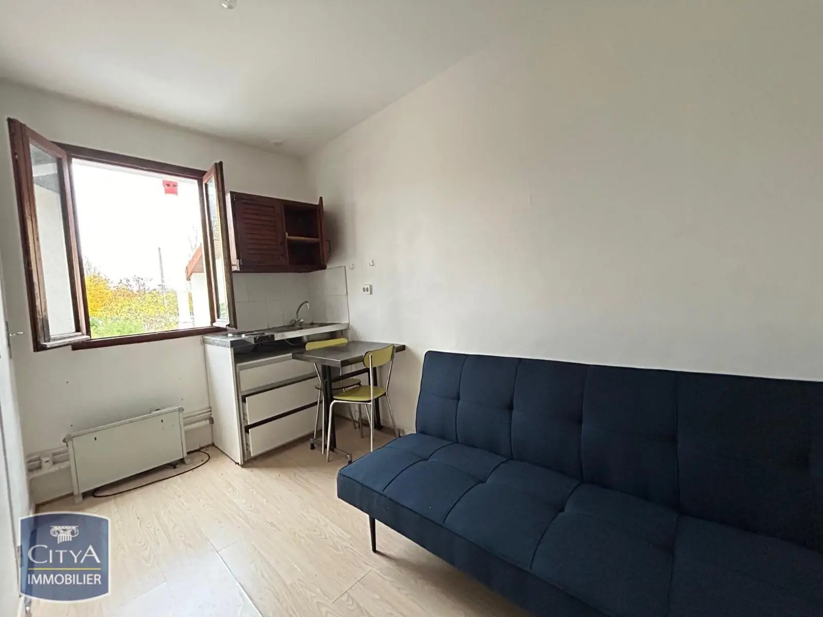 Photo 2 Appartement 1 pièce 10.06m²