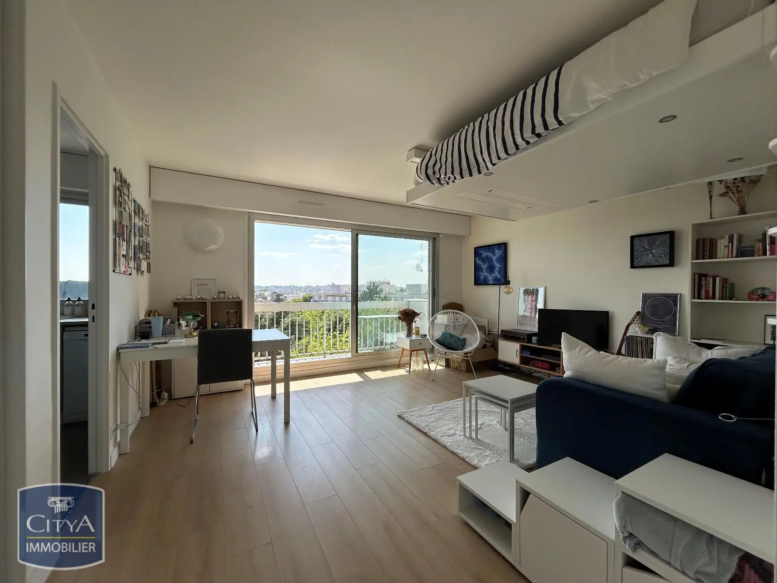 Photo 1 Appartement 1 pièce 31.62m²