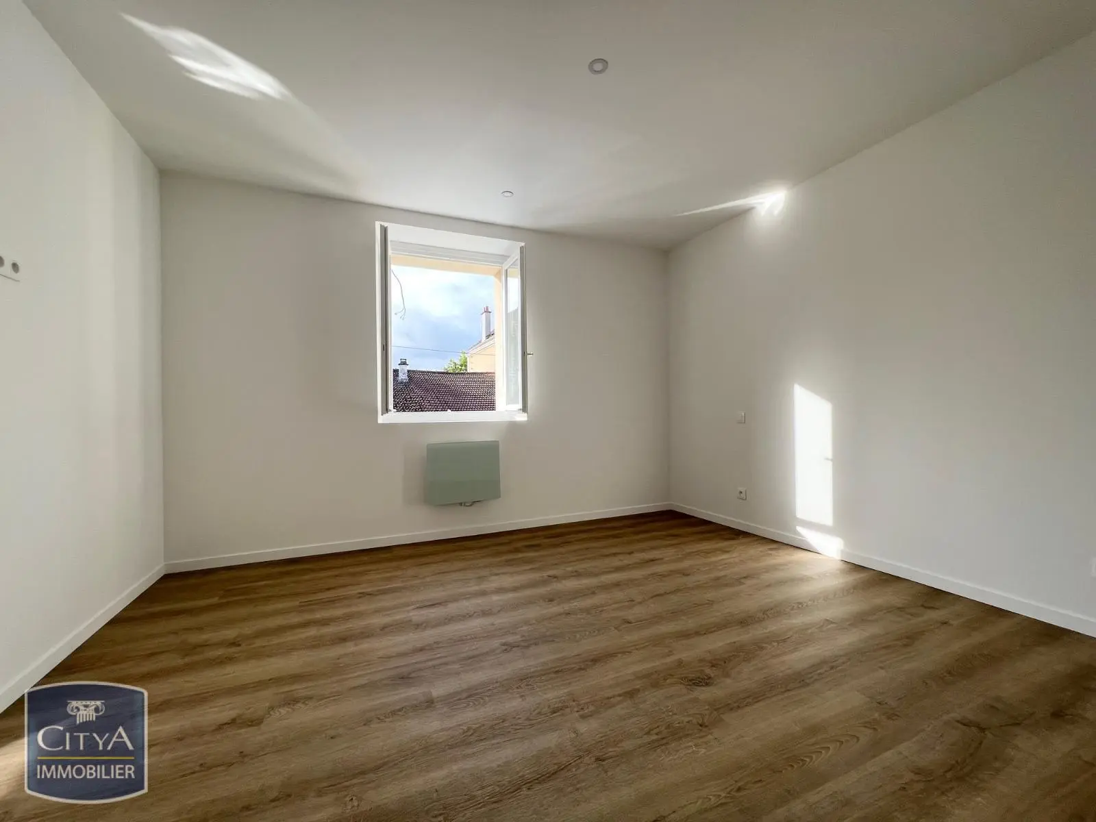 Photo 2 Appartement 1 pièce 27.47m²