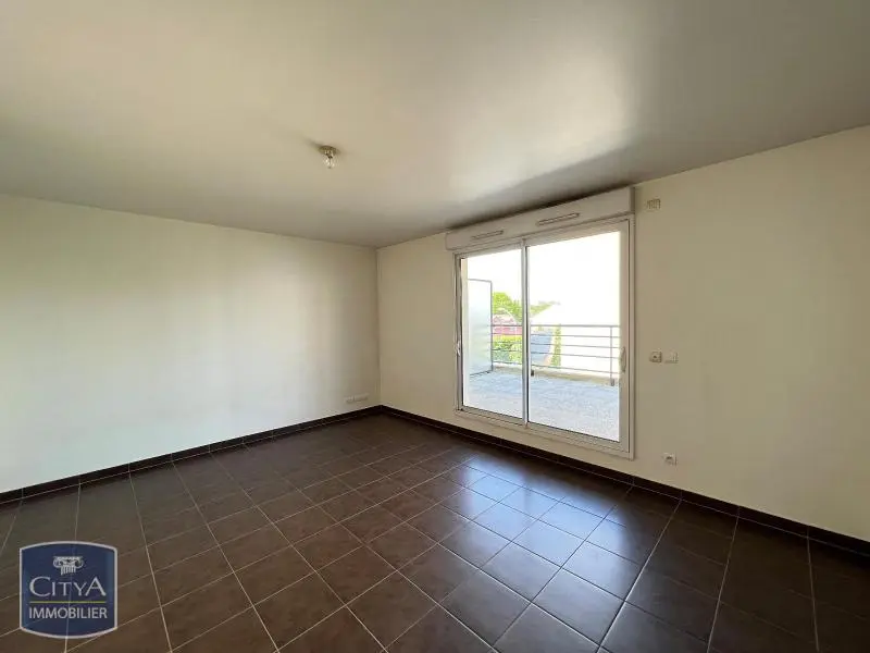 Photo 1 Appartement 1 pièce 31.84m²