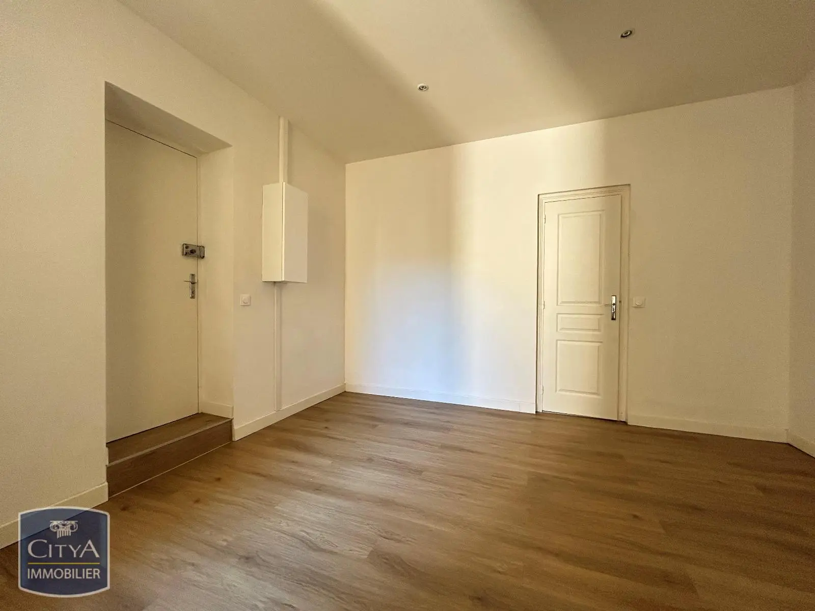 Photo 4 Appartement 1 pièce 23.98m²