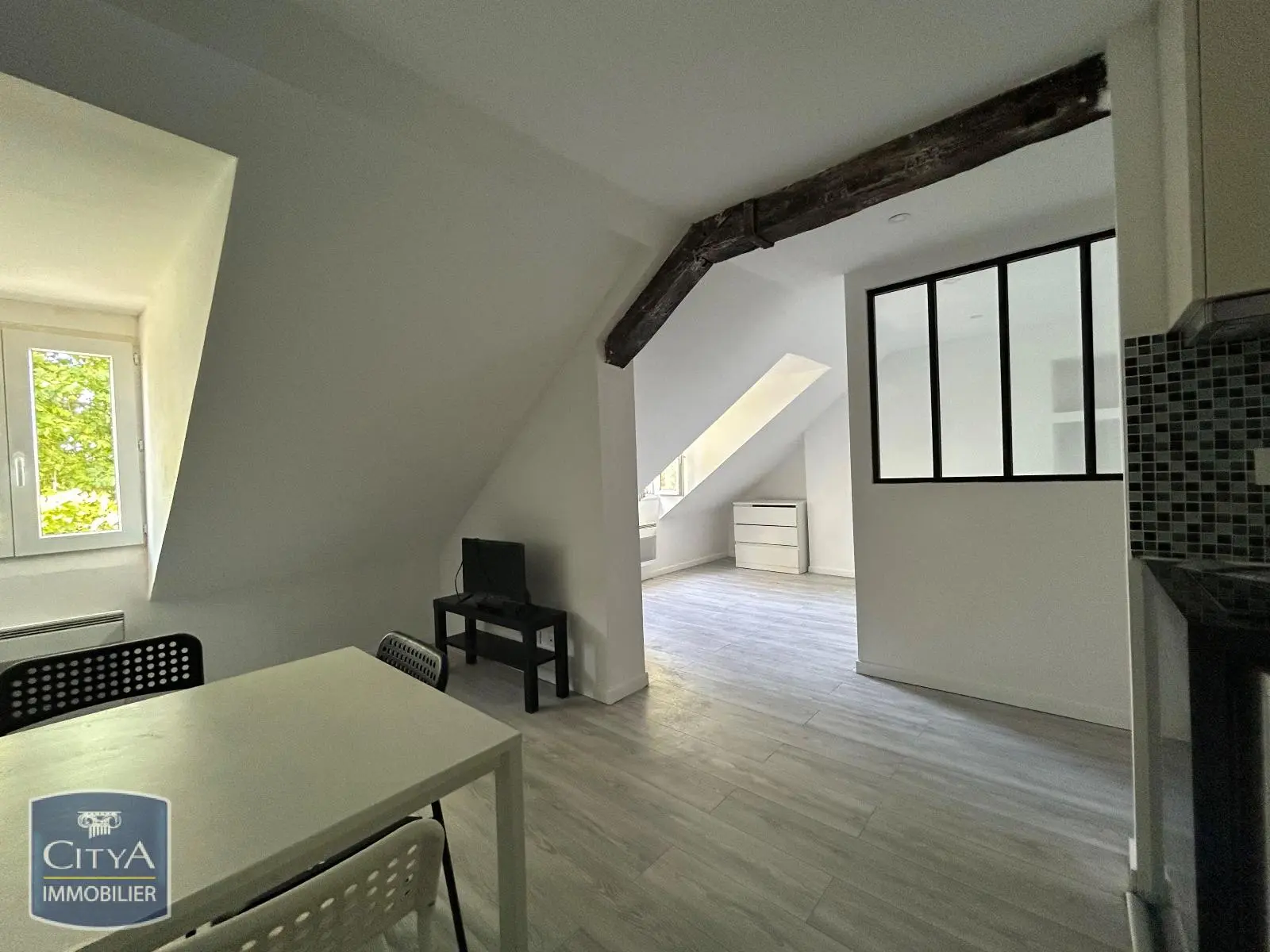 Photo 2 Appartement 1 pièce 27.07m²