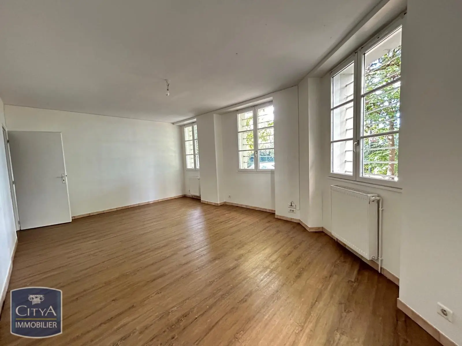 Photo 1 Appartement 6 pièces 121.13m²