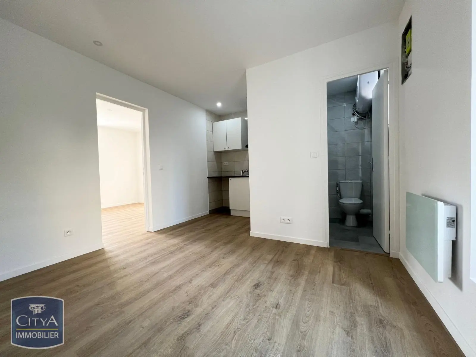 Photo 1 Appartement 1 pièce 27.47m²