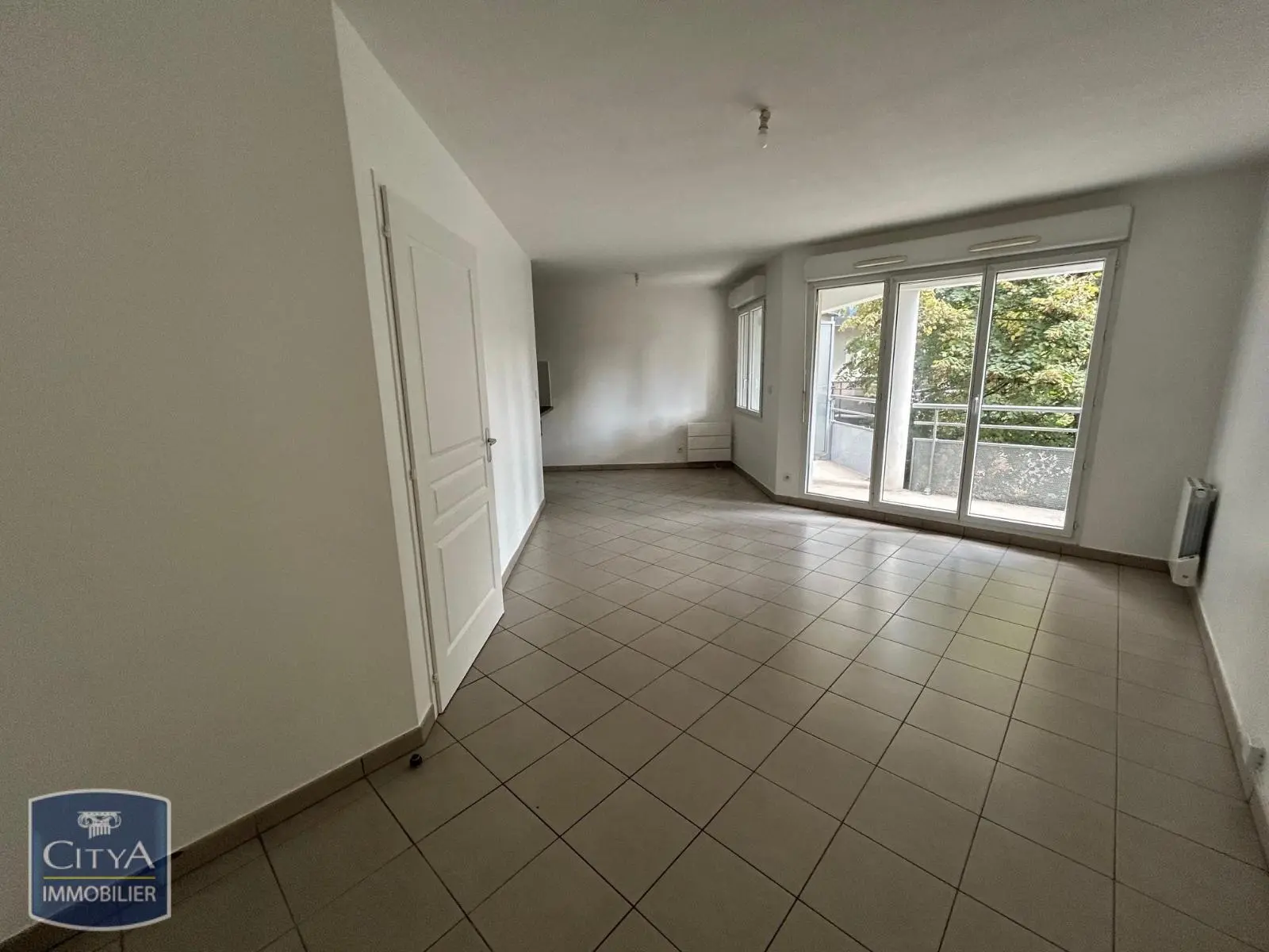 Photo 1 Appartement 1 pièce 31.67m²