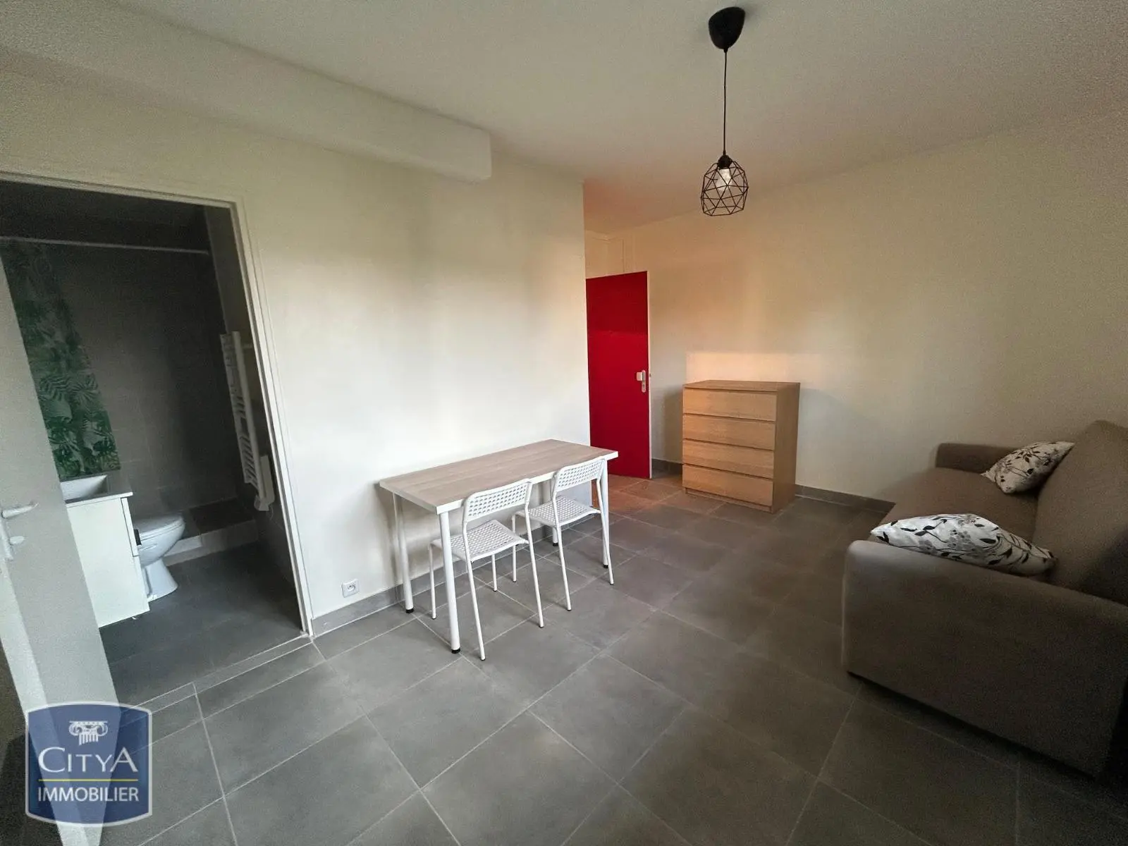 Photo 2 Appartement 1 pièce 22.71m²