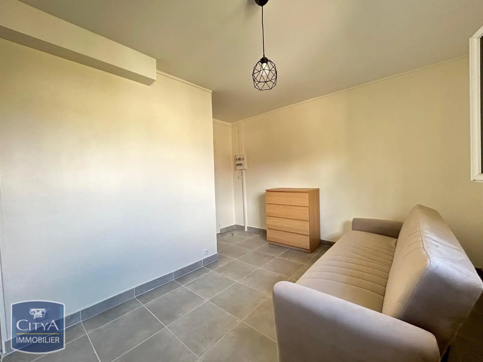 Photo 2 Appartement 1 pièce 22.71m²