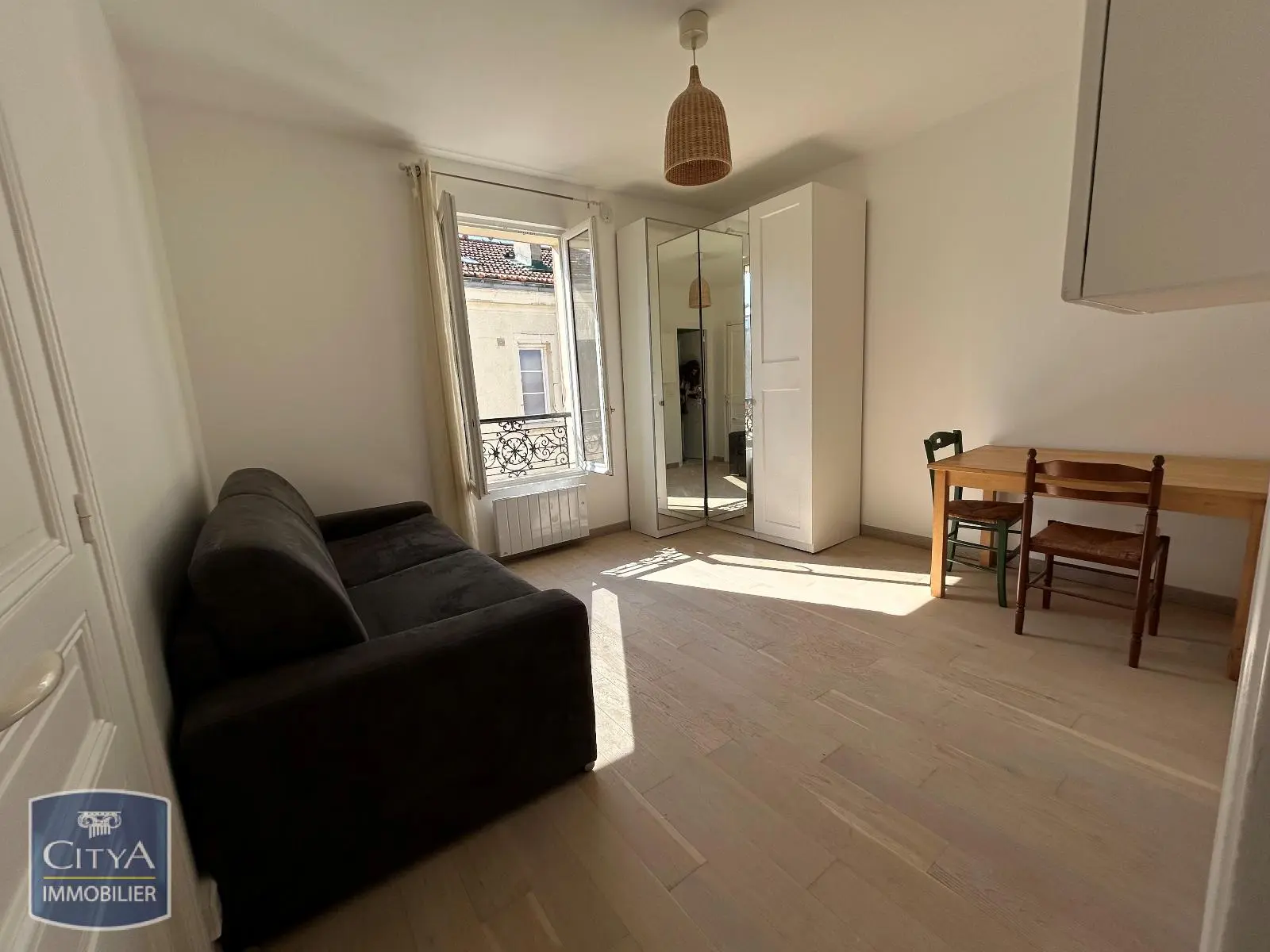 Photo 1 Appartement 1 pièce 20.92m²