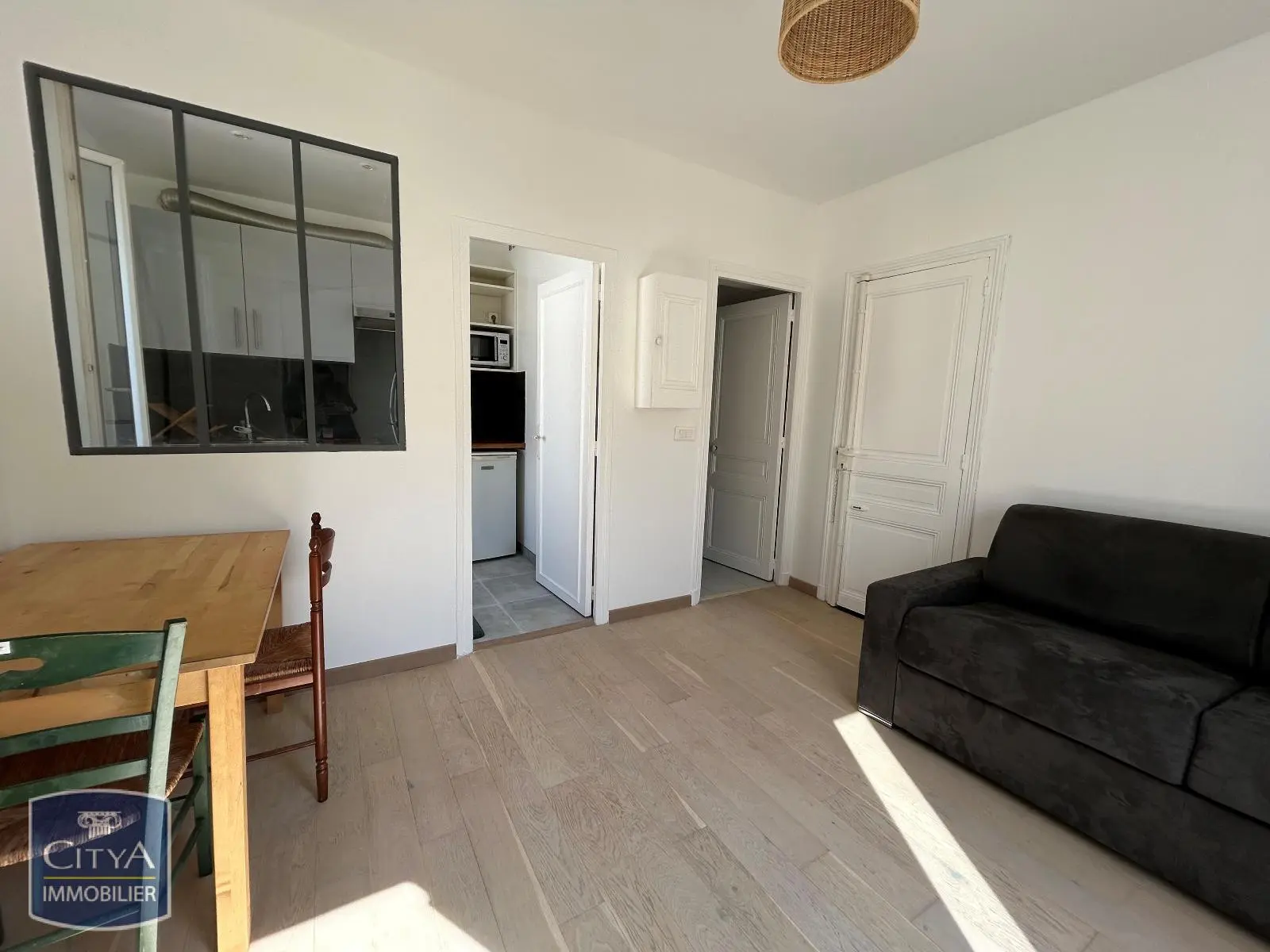 Photo 2 Appartement 1 pièce 20.92m²