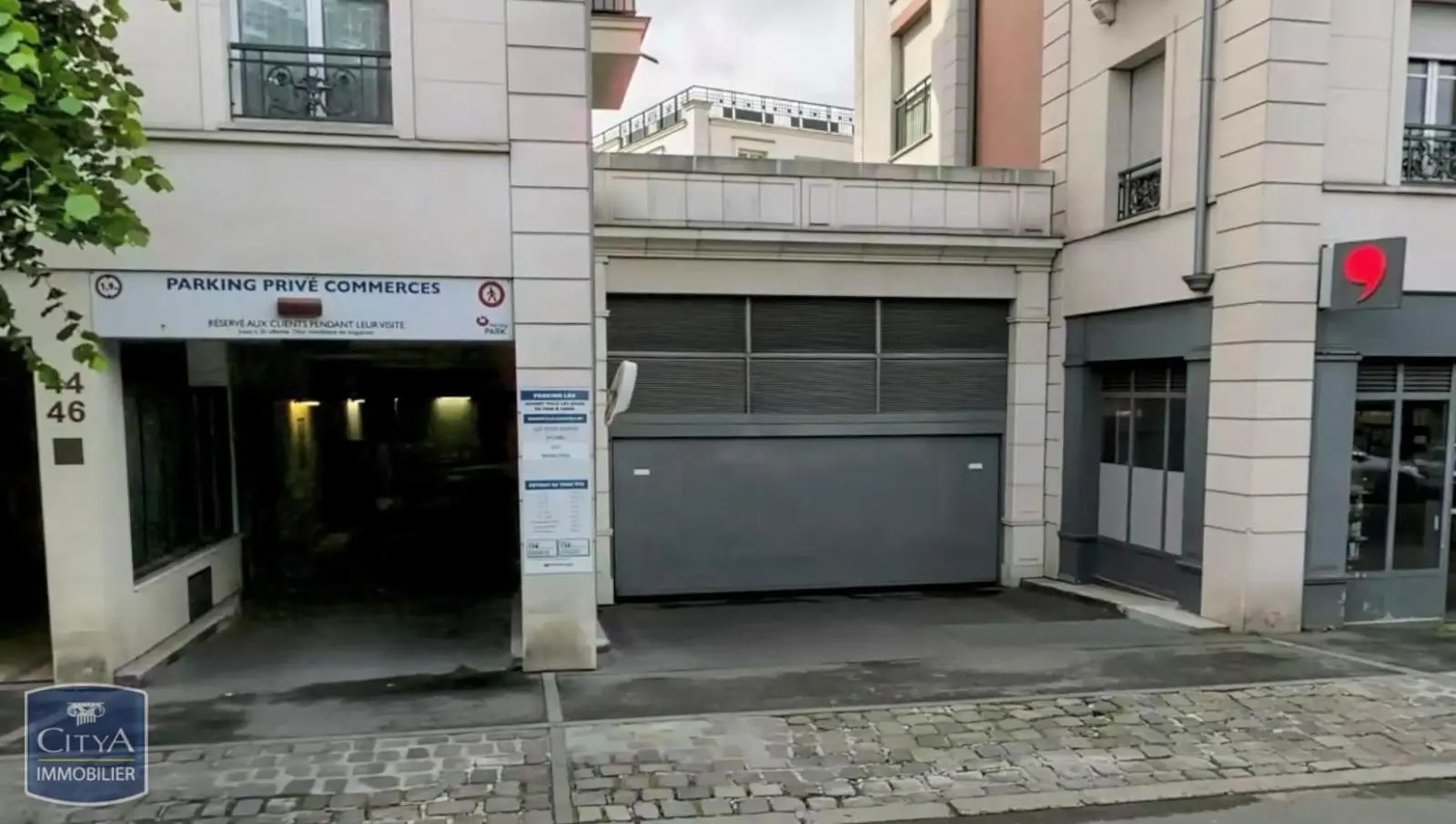 Photo 2 Parking