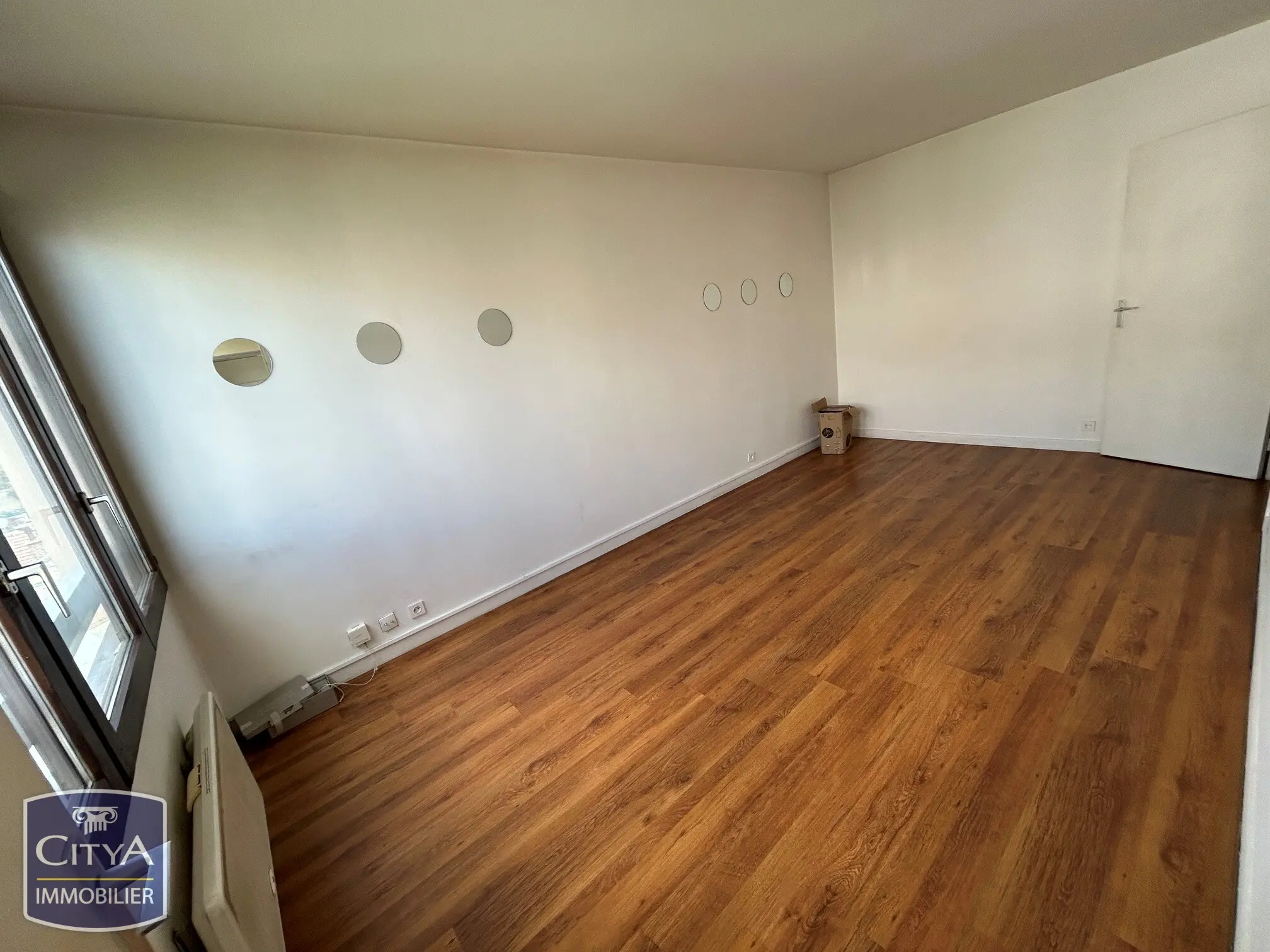 Photo 2 Appartement 1 pièce 24.12m²