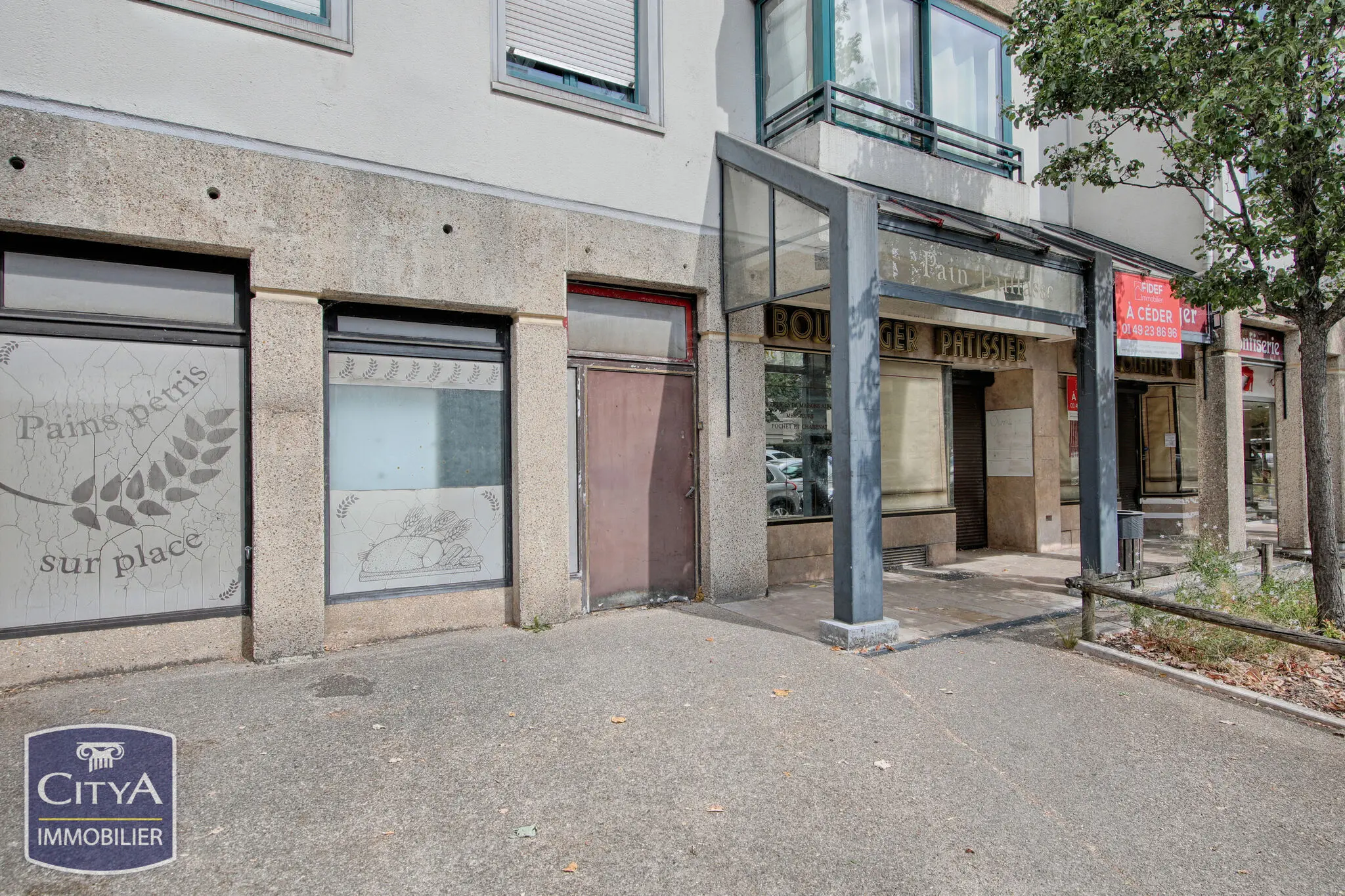 Photo 10 Local Commercial 142m²