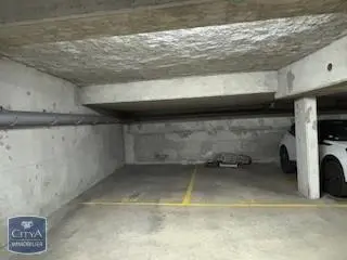Photo 2 Parking