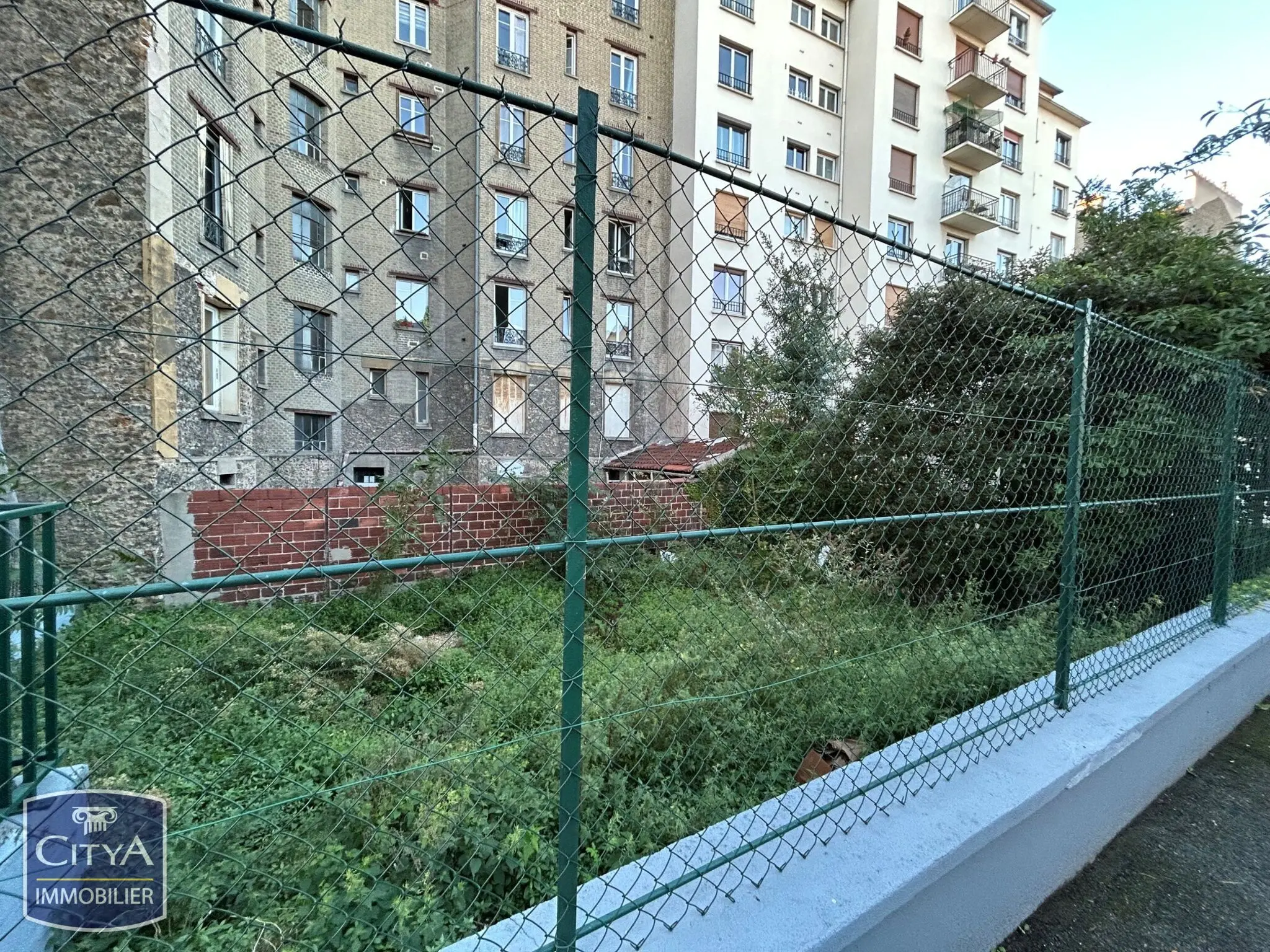 Photo 6 Terrain