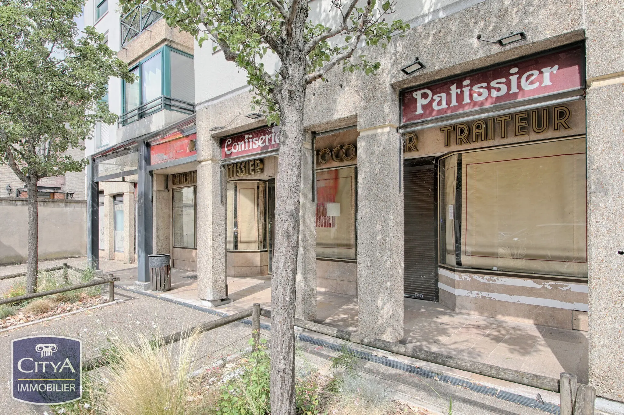 Photo 8 Local Commercial 142m²