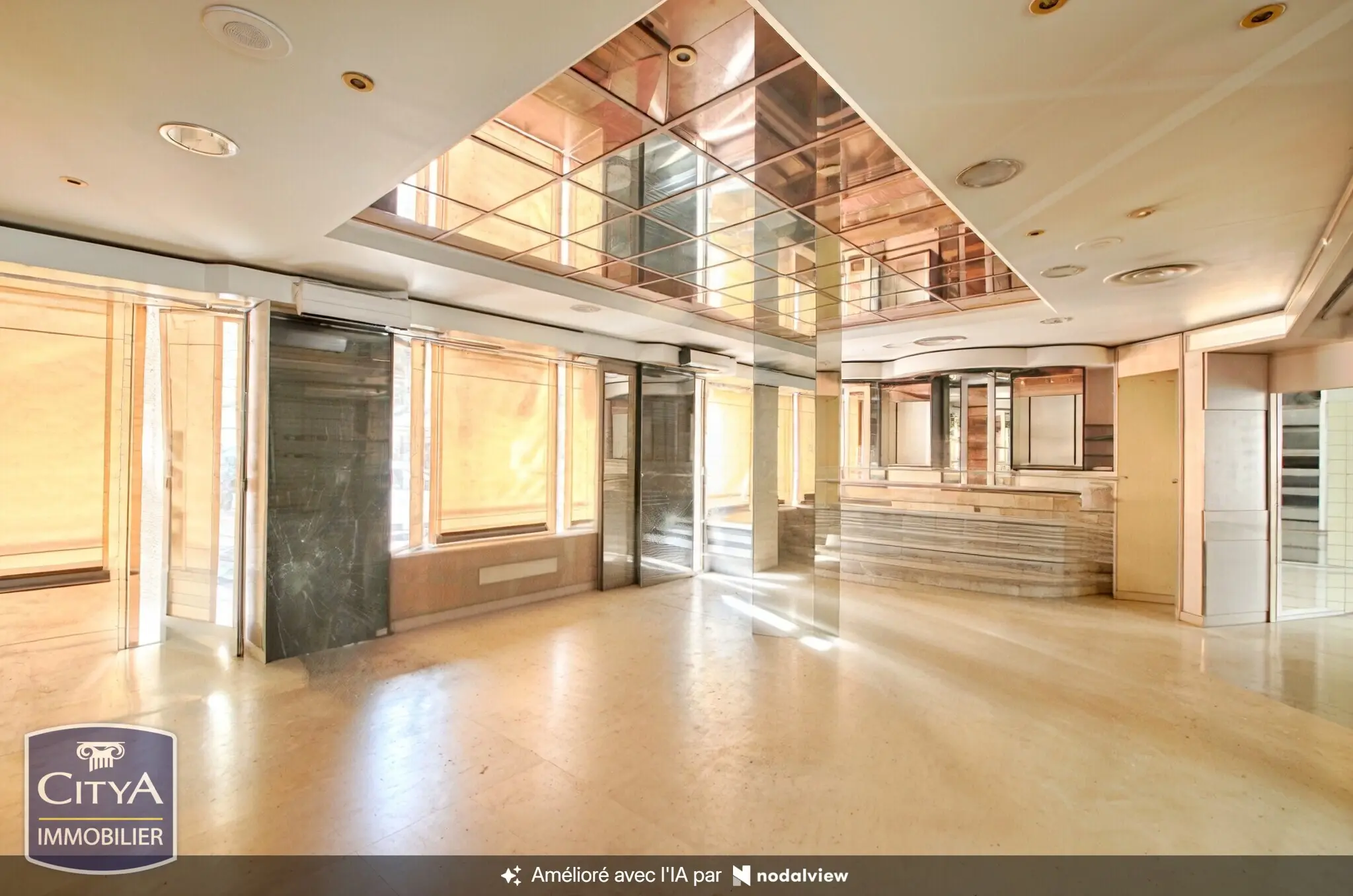 Photo 1 Local Commercial 231.78m²