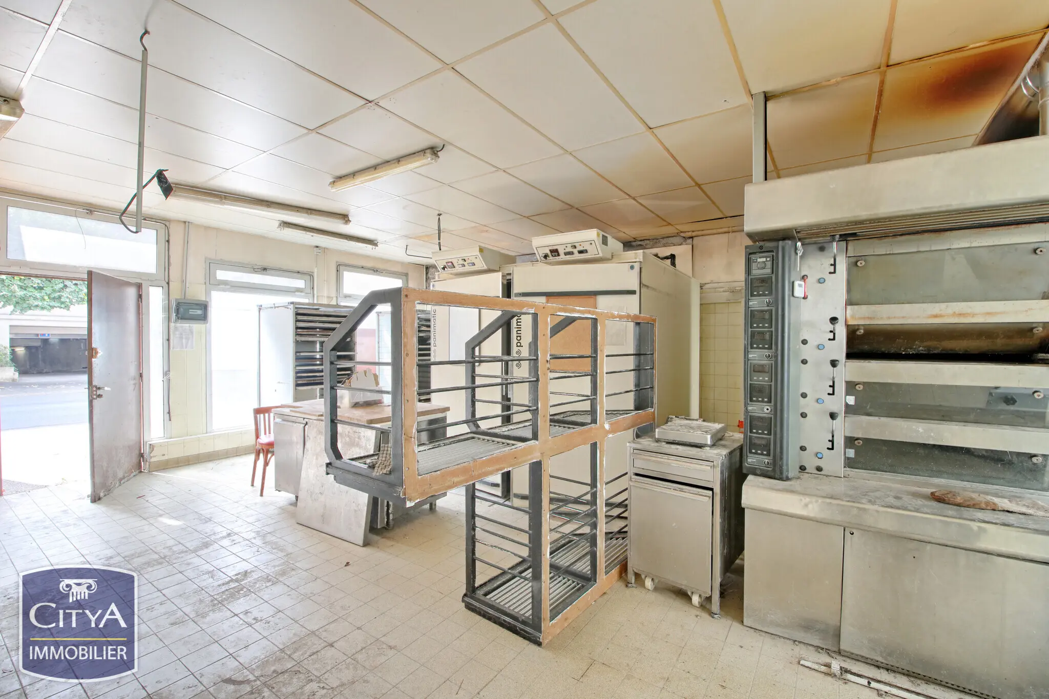 Photo 3 Local Commercial 142m²