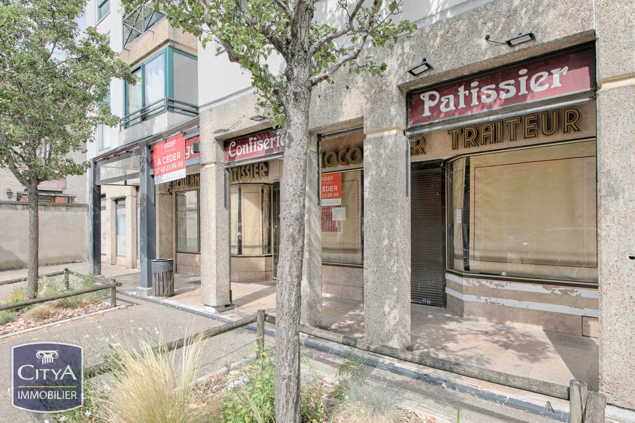 Photo 8 Local Commercial 142m²