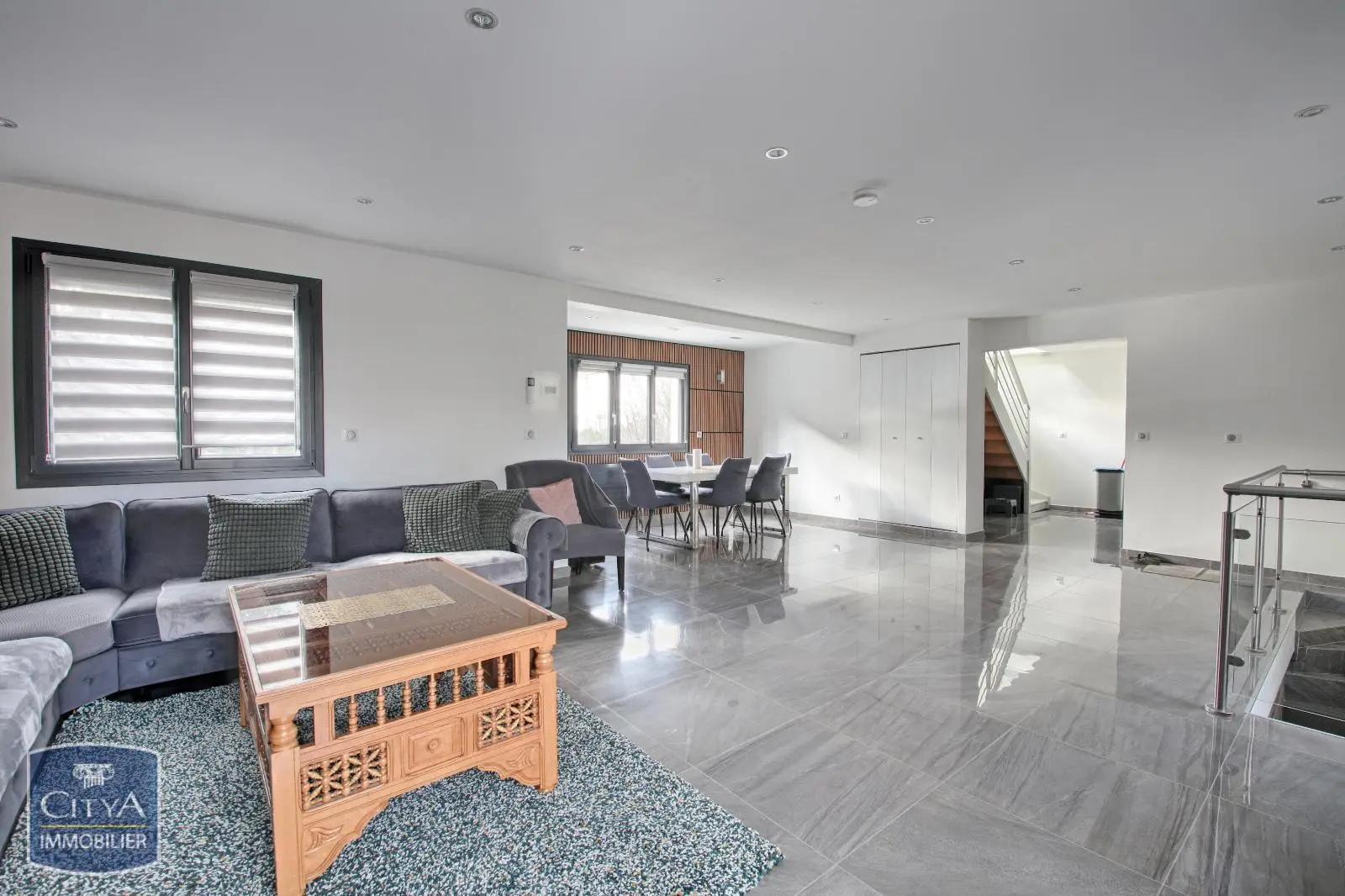 Photo 3 Maison 10 pièces 210m²