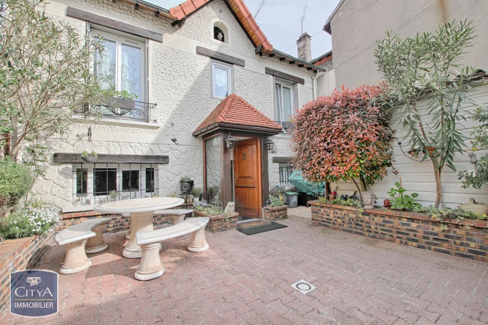 Photo 1 Maison 5 pièces 80m²