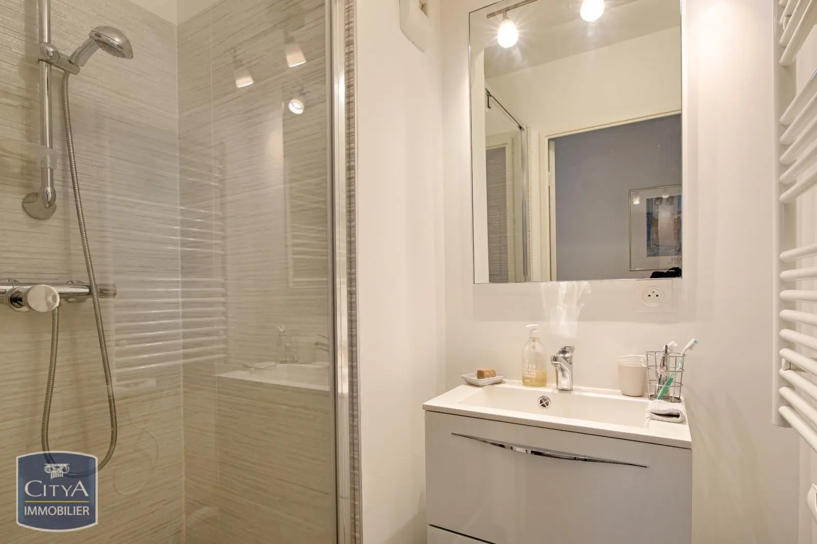 Photo 8 Appartement 5 pièces 101m²