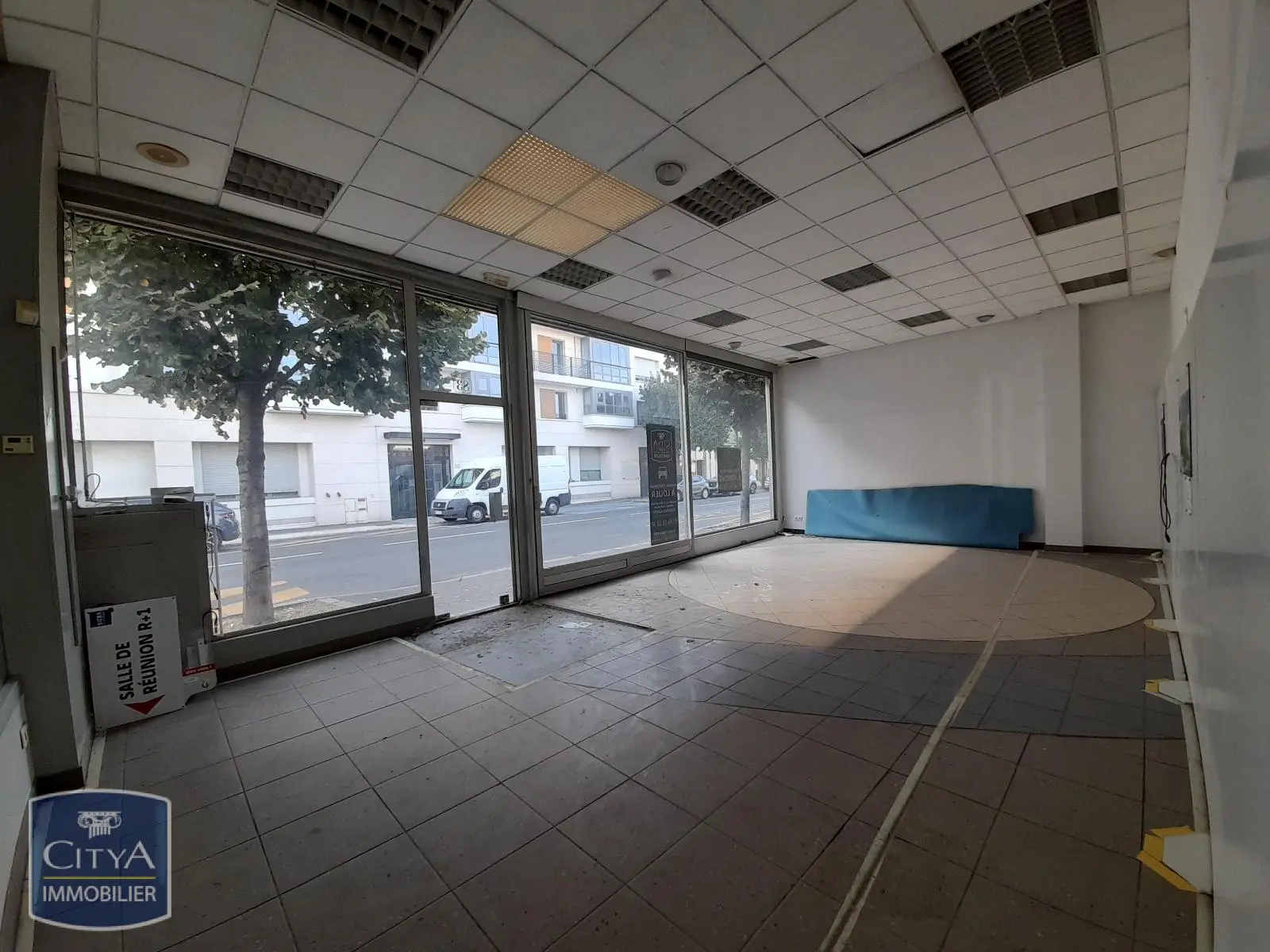 Photo 1 Local Commercial 273.43m²
