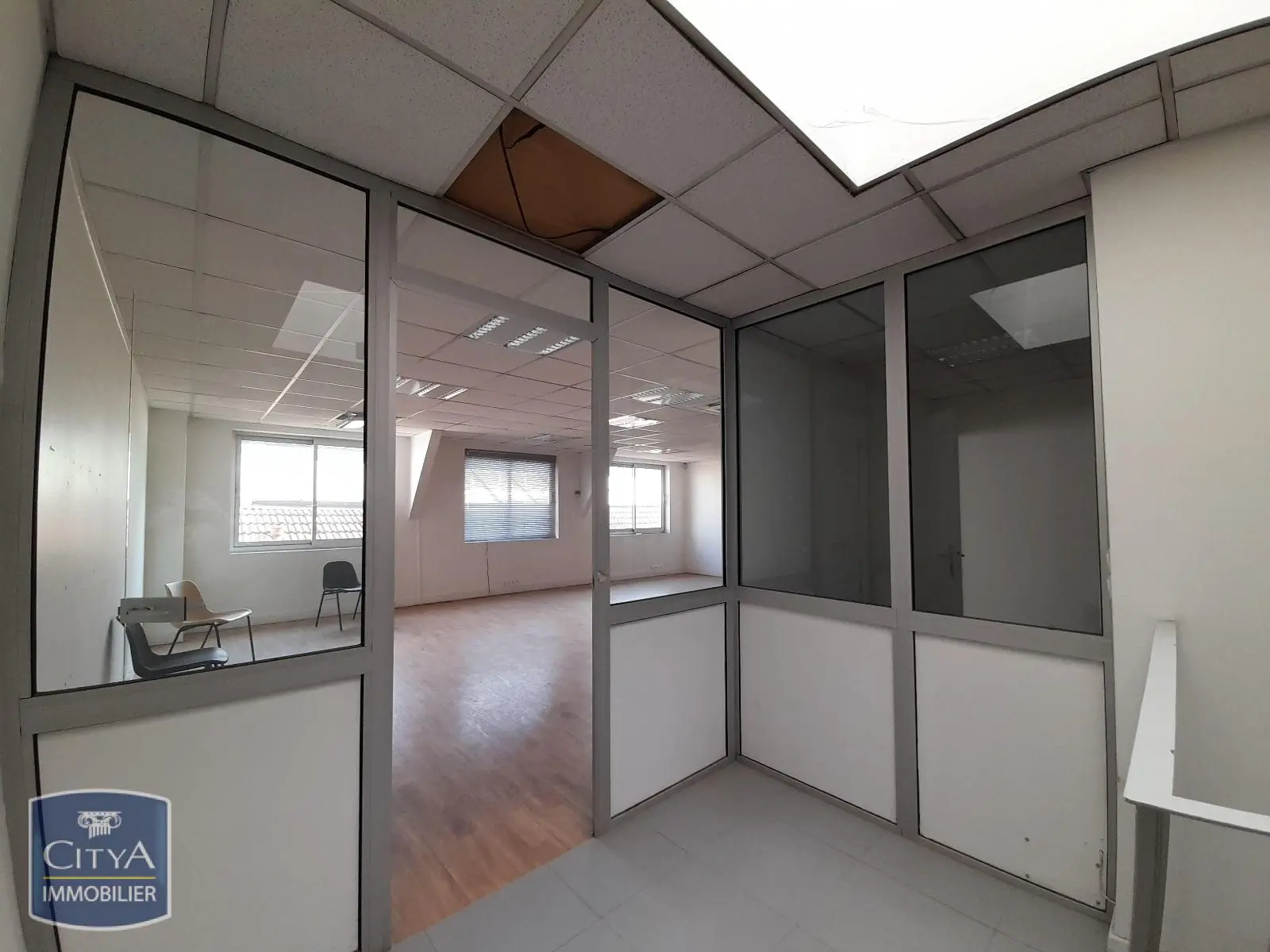 Photo 5 Local Commercial 273.43m²