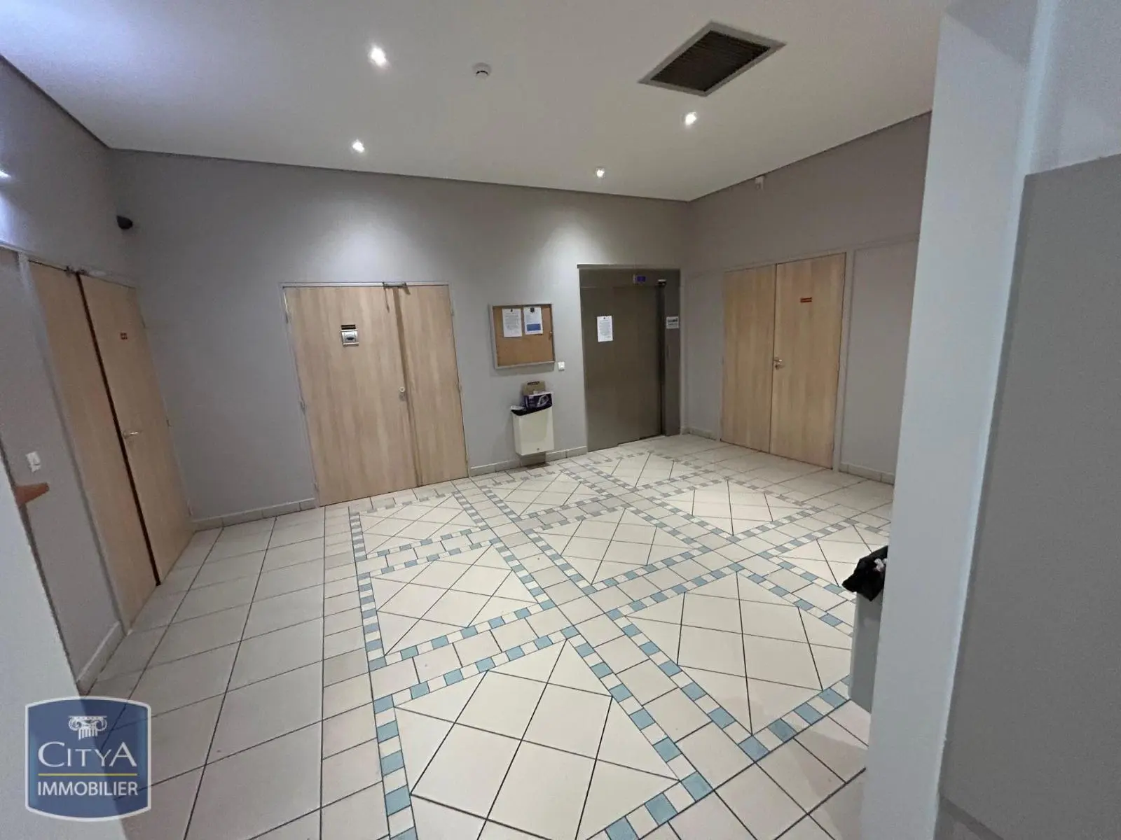 Photo 9 Appartement 1 pièce 19.77m²