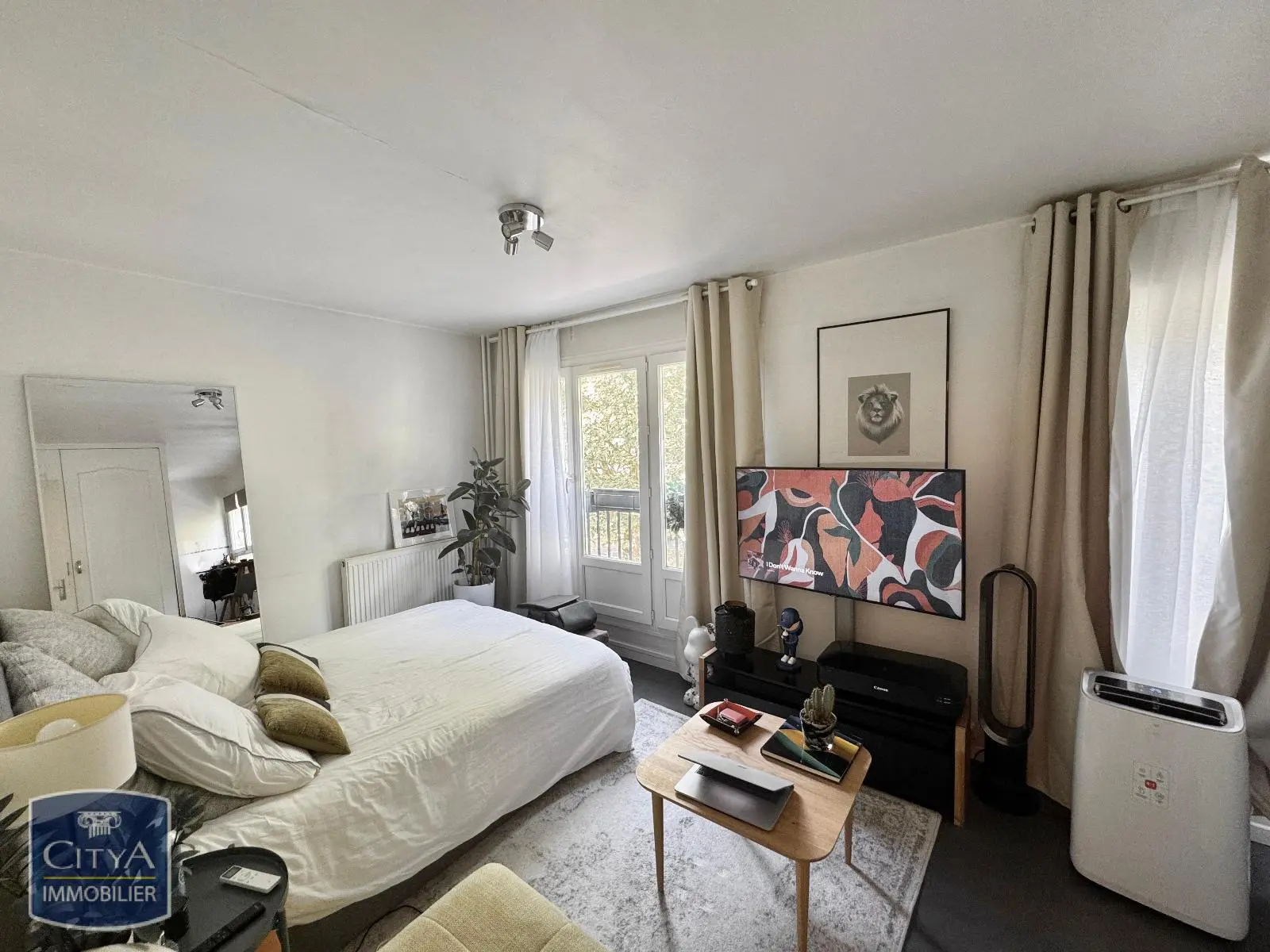 Photo 1 Appartement 1 pièce 28m²