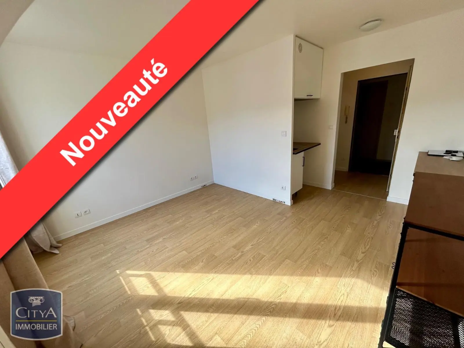 Photo 1 Appartement 1 pièce 19.77m²