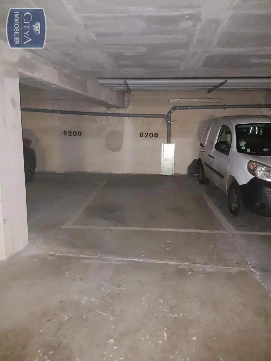 Photo 2 Parking 12m²